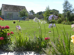 Jardin, campagne - L'îlot Pomme Cottage - Logo du domaine - Location de Vacances - GÎtes et Chambres d'hôtes - D Day - Bayeux - Calvados - Normandie