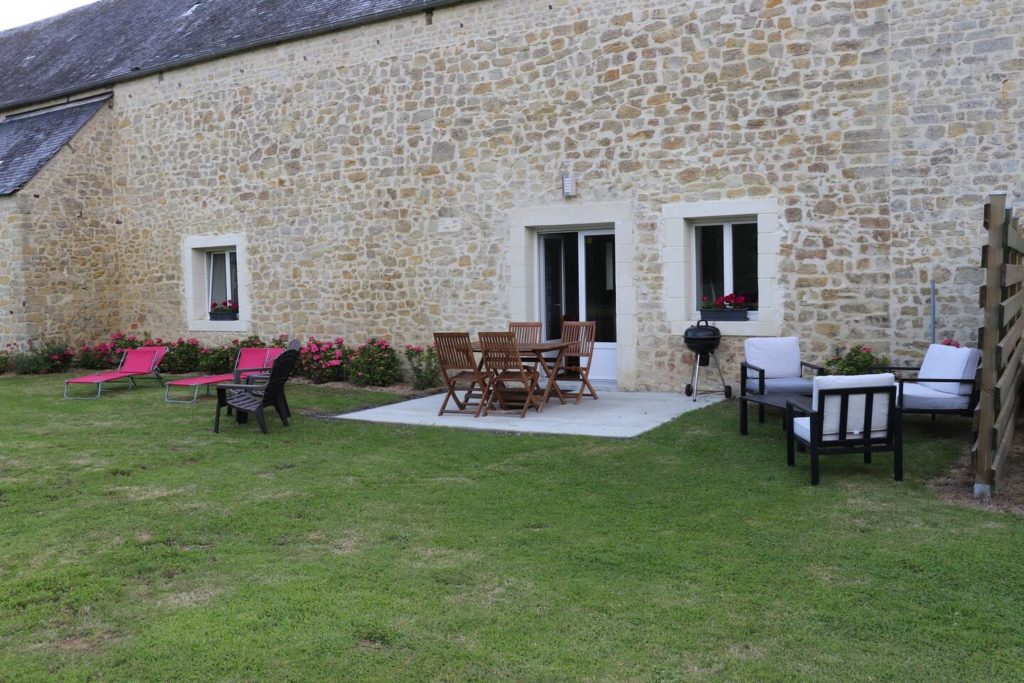 Domaine l'Îlot Pomme Cottage - Gîtes et Chambres d'hôtes avec piscine pour vos vacances à Bayeux en Normandie - Gîte le Pommier Bleu
