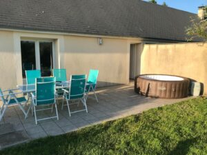 meCottage_Pomme-de-Pin_Terrace_1
