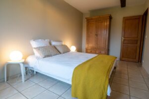 LilotPommeCottage_Pomme-de-pin_Chambre_2-1