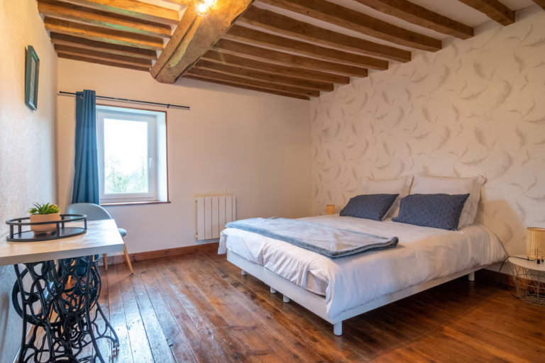 L'îlot Pomme Cottage - Chambre Gala - - Gîtes et chambres d'hôtes proche de Bayeux et des plages du débarquement - DDay - Normandie - Le domaine vue du ciel - location de vacance avec piscine